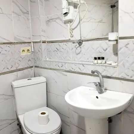 Cannady Hotel *