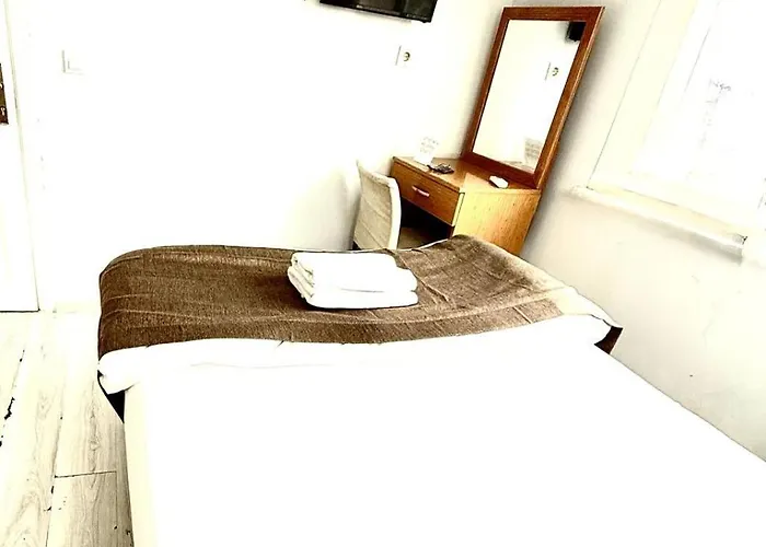 Hotel Cannady